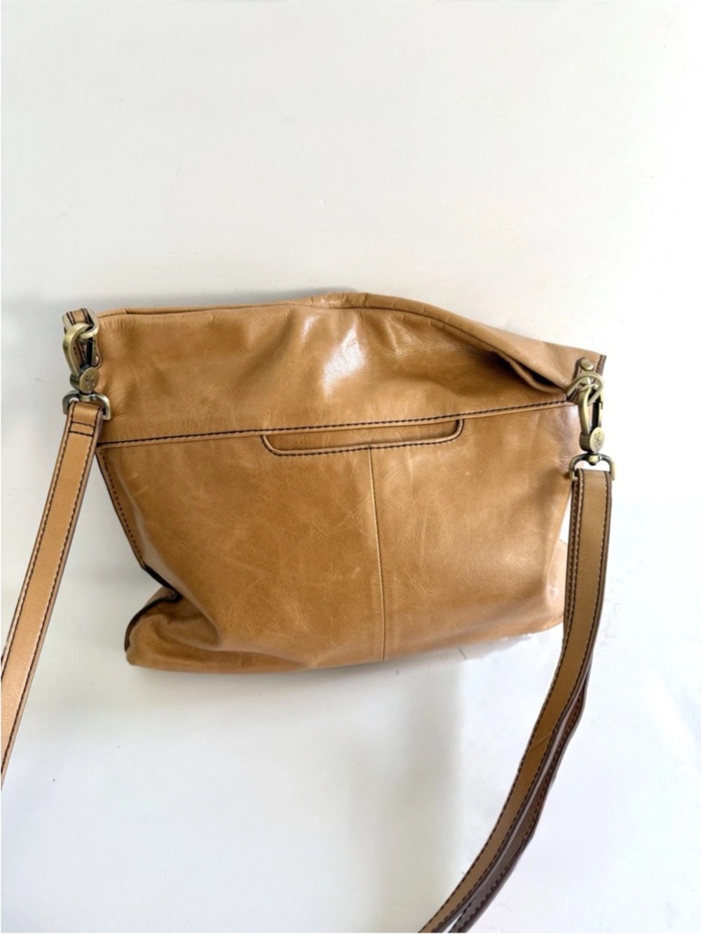 HOBO Tan Leather Crossbody Clutch Bag - Picture 6 of 9